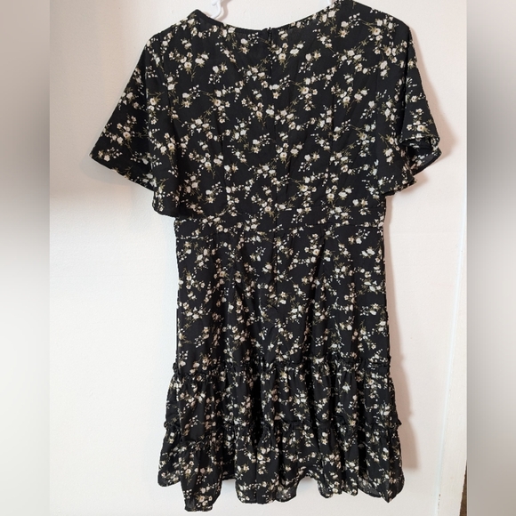 3 for $12 Clearance Black Floral‎ V-Neck Sundress - Picture 2 of 2